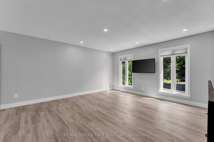 Property Photo:  19 Heritage Drive  ON K0H 1G0 