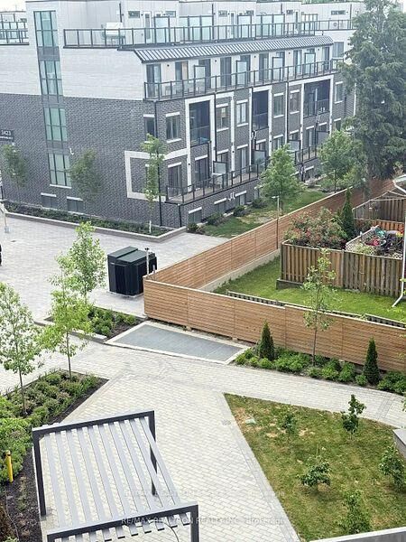 Property Photo:  3421 Sheppard Avenue 201  ON M1T 3K5 