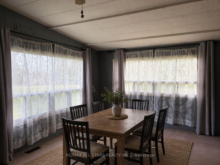 Property Photo: 12 Stephen Court ON K0M 1L0