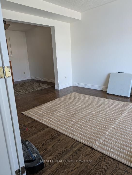 Property Photo: 40 Flamingo Crescent ON L6T 2G5