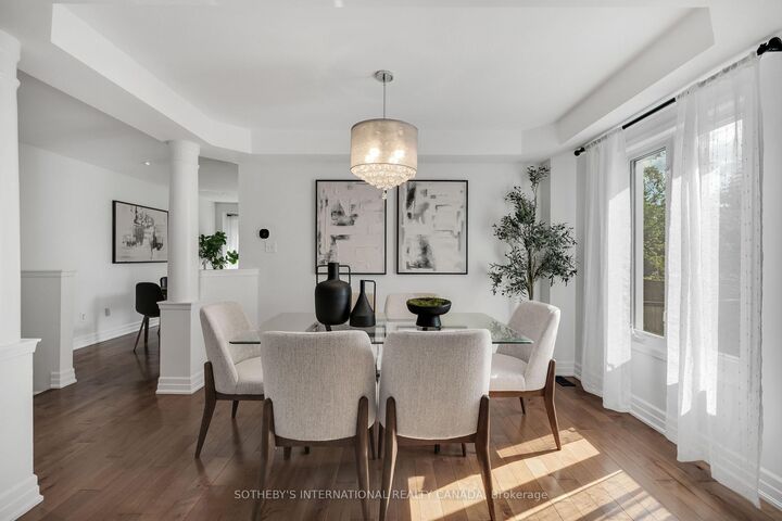 Property Photo:  406 Pinnacle Trail  ON L4G 7G6 