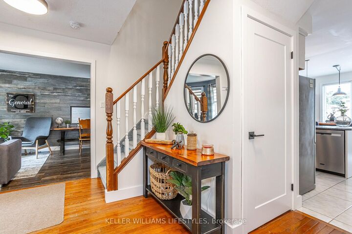 Property Photo:  212 Bexhill Close  ON N6E 3B1 