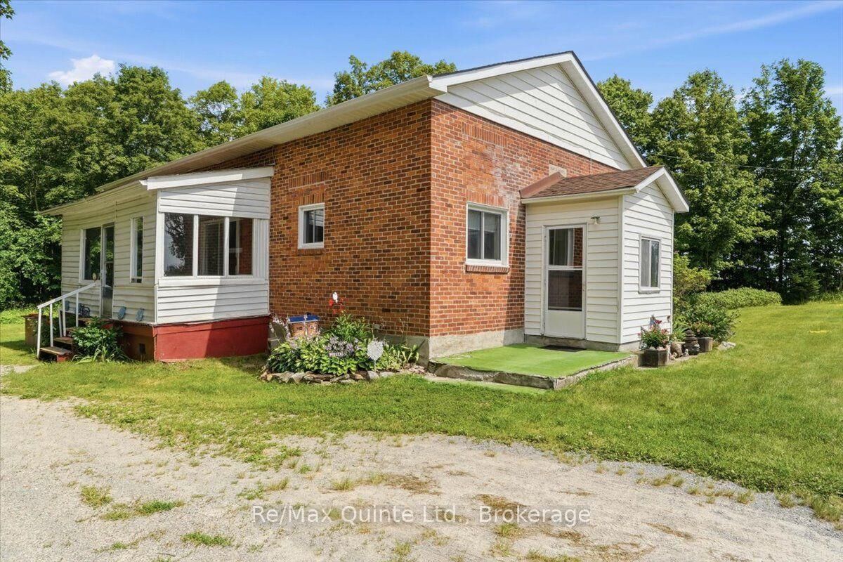 Property Photo:  16492 Highway 62 N/A  ON K0K 1Y0 