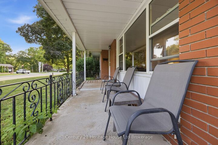 Property Photo: 54 Glendale Drive ON N4G 1J5