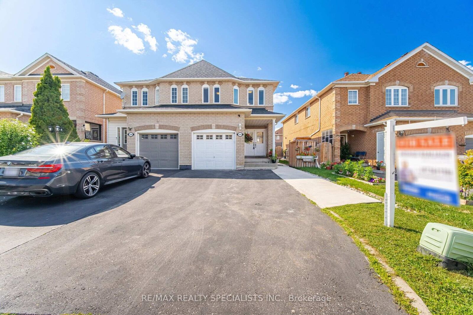 Property Photo: 200 Tiller Trail ON L6X 4T1