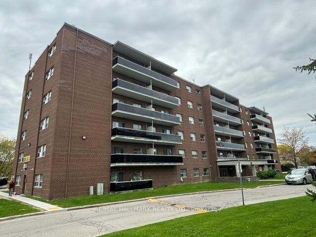 Property Photo:  515 North Service Road 2-611  ON L5A 1B3 