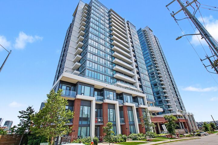 Property Photo: 15 Wellington Street 2214 ON N2G 0E4