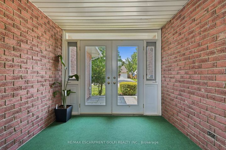Property Photo: 5062 Friesen Boulevard ON L3J 0A6