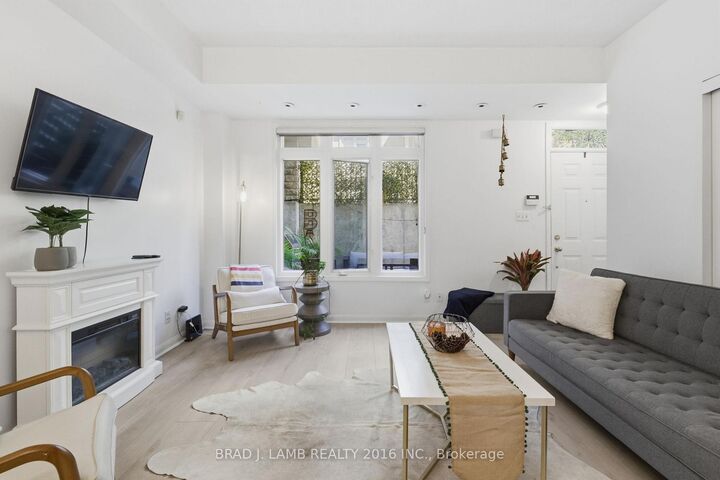 80 Carr Street 29 — photo 1