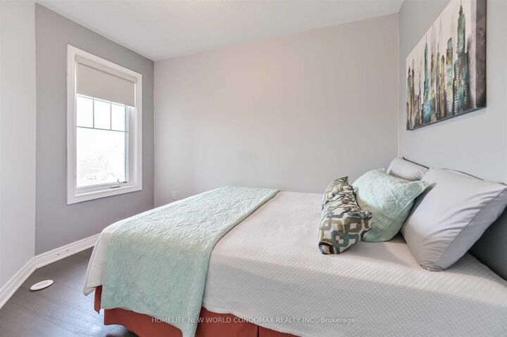 Property Photo:  101 Dundas Way  ON L6E 0R7 