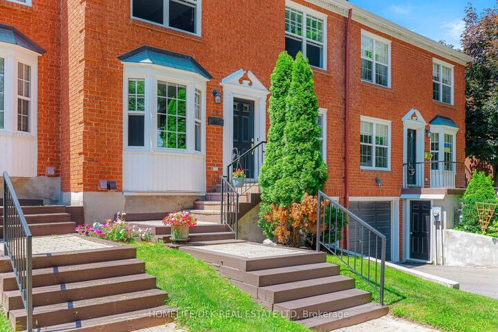 Property Photo:  18 Country Club Place  ON K6V 6T7 