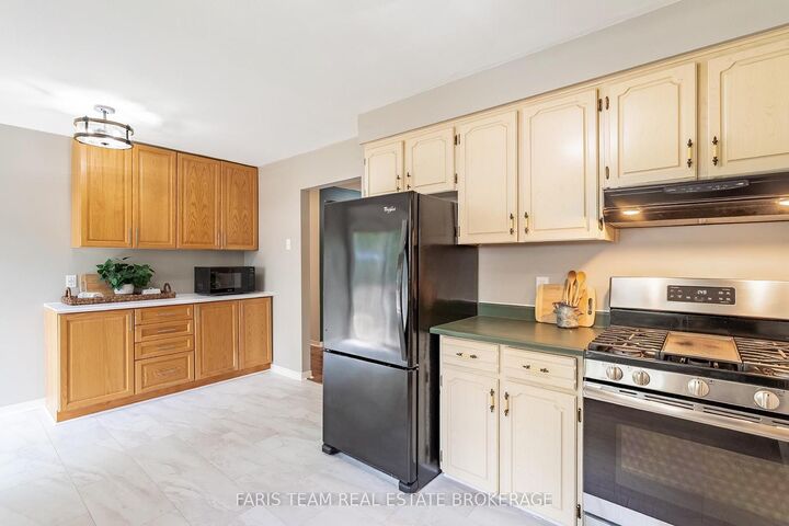 Property Photo:  1202 Sunnidale Road  ON L4M 4S4 