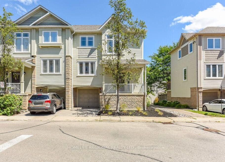 Property Photo: 7105 Branigan Gate 72 ON L5N 7S2