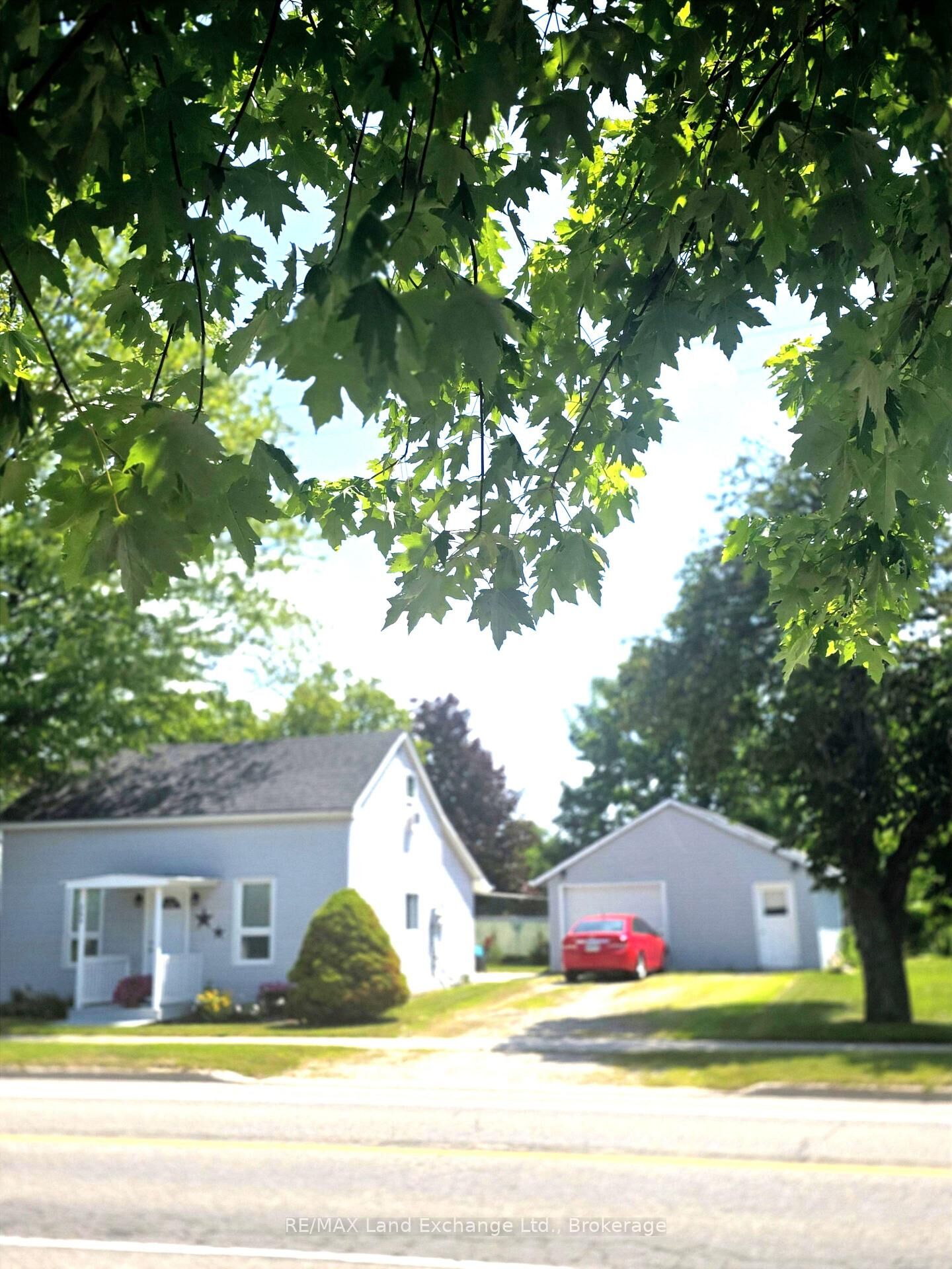 Property Photo:  265 Queen Street  ON N2Z 2S6 