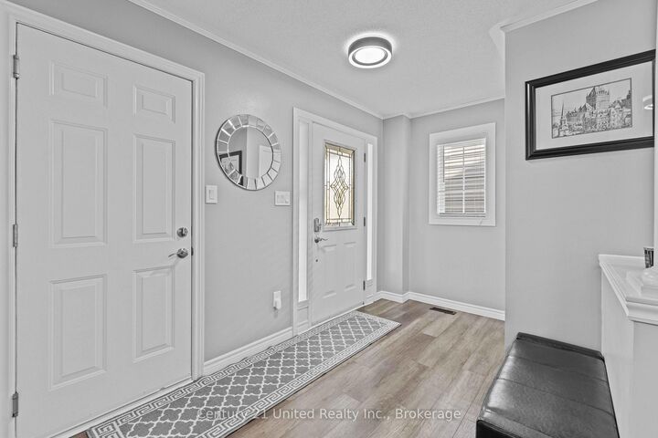 Property Photo:  49 Waterview Lane  ON L1B 1P5 