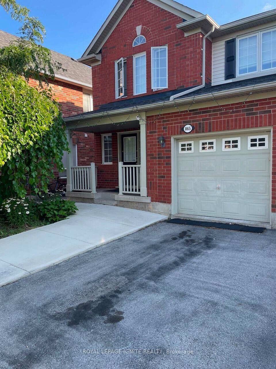 Property Photo:  865 Shepherd Place  ON L9T 6L8 