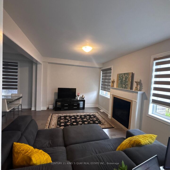 Property Photo: 11 Jinnah Avenue ON L3S 0G2