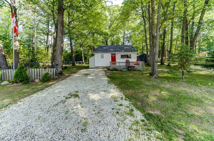 Property Photo: 717 Oxbow Park Drive ON L9Z 2V2