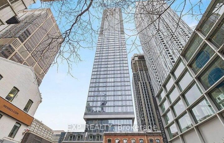 Property Photo:  8 Cumberland Street 3707  ON M4W 1J5 