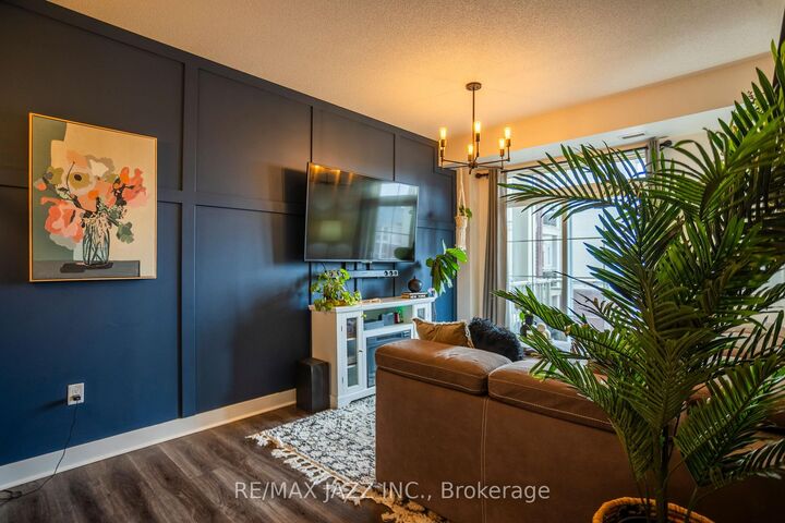 Property Photo:  80 Aspen Springs Drive 308  ON L1C 0V4 