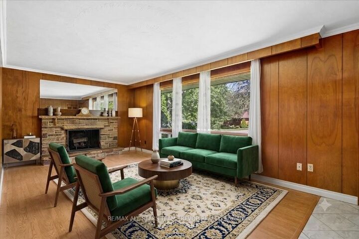 Property Photo:  18 Garrett Drive  ON L0E 1R0 
