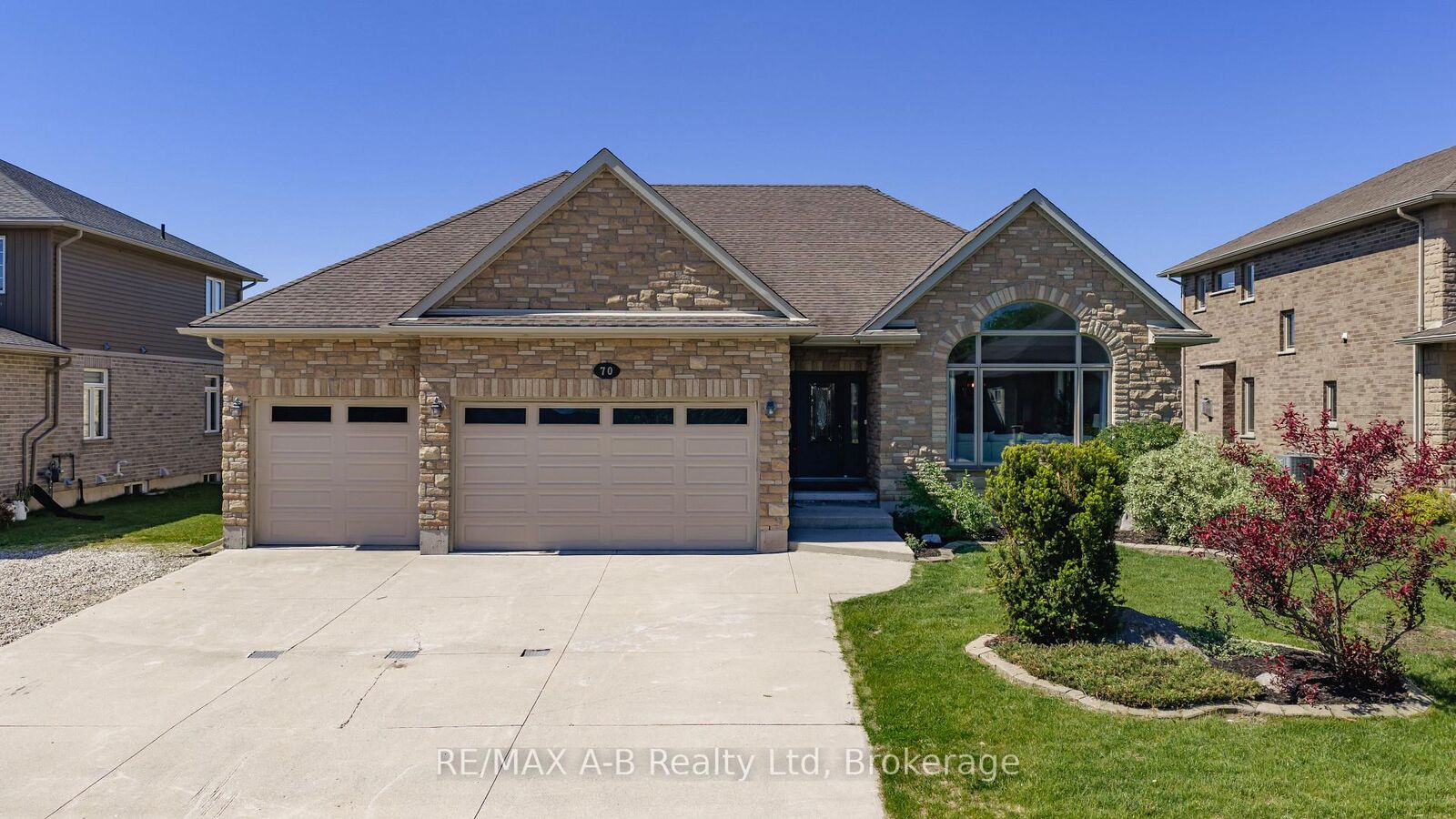 Property Photo:  70 Kenton Street  ON N0K 1N0 