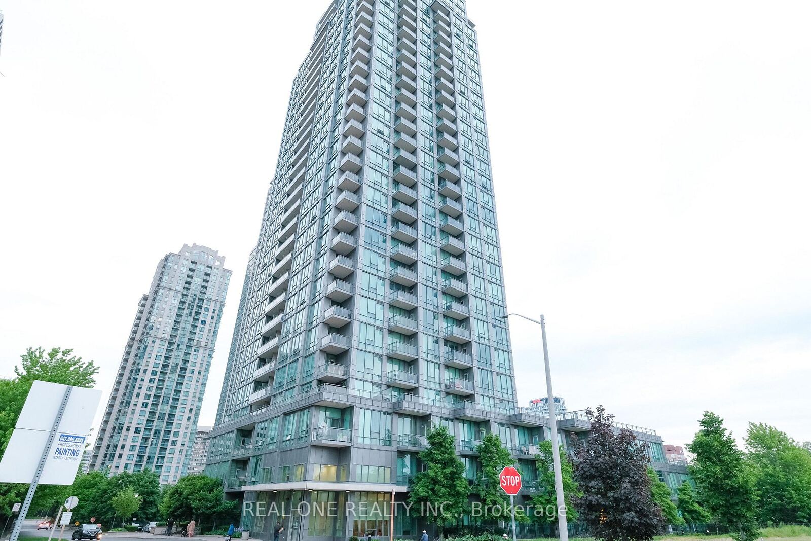 Property Photo: 3525 Kariya Drive 1608 ON L5B 0C2