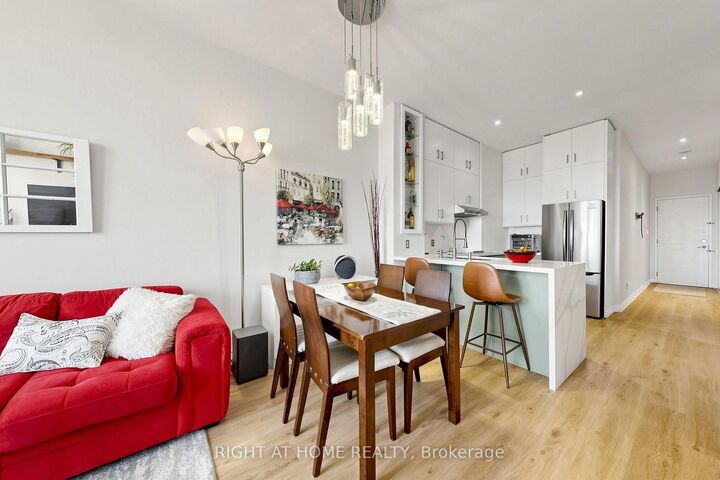 Property Photo:  797 Don Mills Road 1104  ON M3C 1V2 