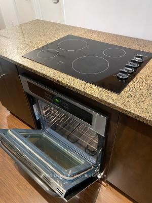 Property Photo:  112 George Street Th102  ON M5A 2M4 
