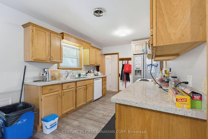 Property Photo:  478 Coombs Avenue  ON N6G 1S7 