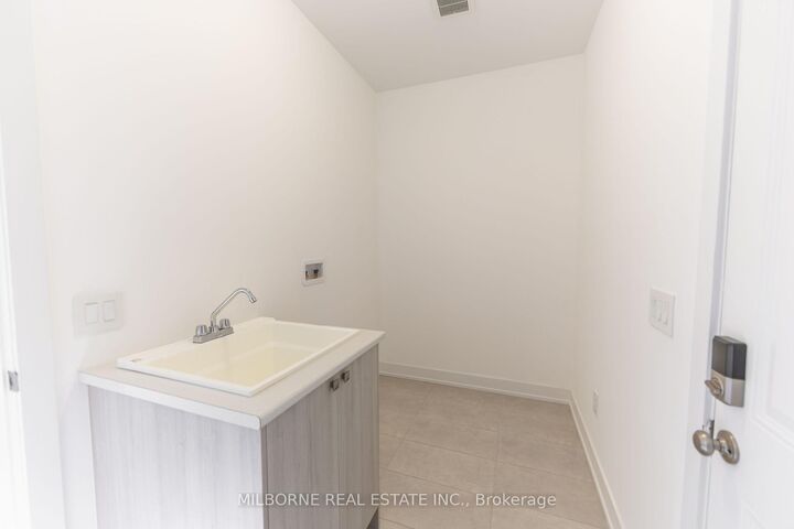 12 Fred Beaton Place — photo 1