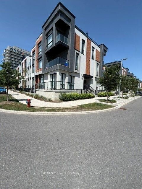Property Photo:  10 David Eyer Boulevard 1202  ON L4S 0N1 