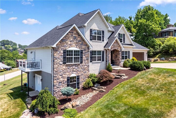 Property Photo:  4511 Country Club Dr  PA 15236 