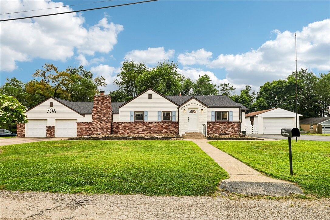Property Photo:  706 Naysmith Road  PA 15137 