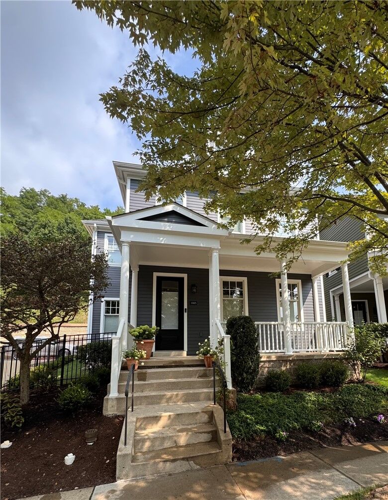Property Photo:  1005 Hasley Ln  PA 15217 
