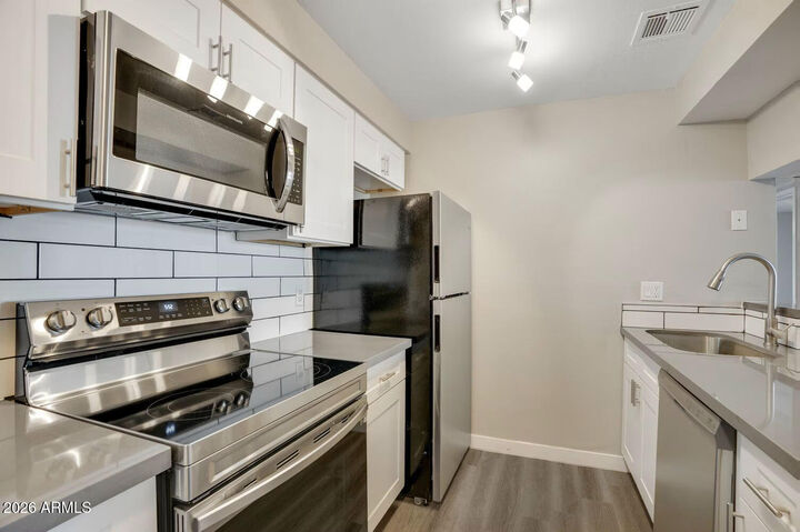 Property Photo:  1235 W Baseline Road Ofc  AZ 85283 