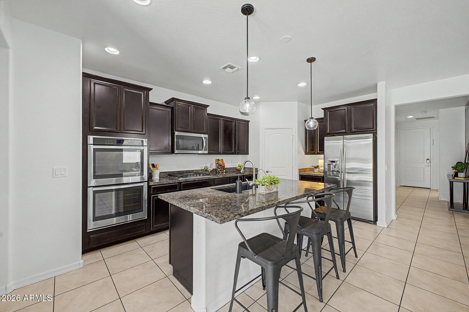 Property Photo:  2513 W Arroyo Way  AZ 85144 