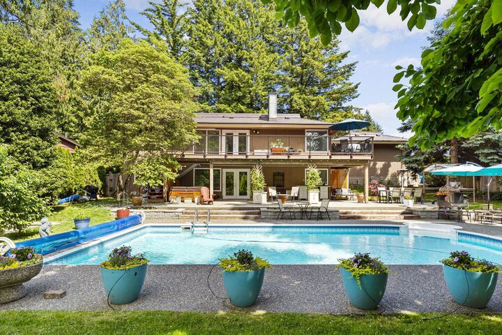 7691 Peterson Street — photo 1