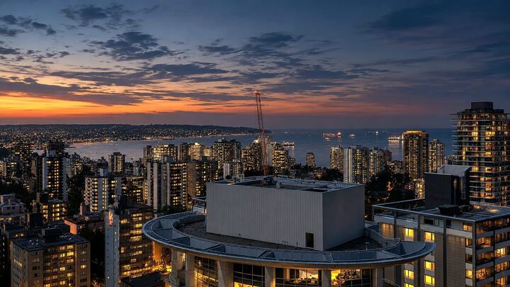 Property Photo: 1200 W Georgia Street 3206 BC V6E 4R2