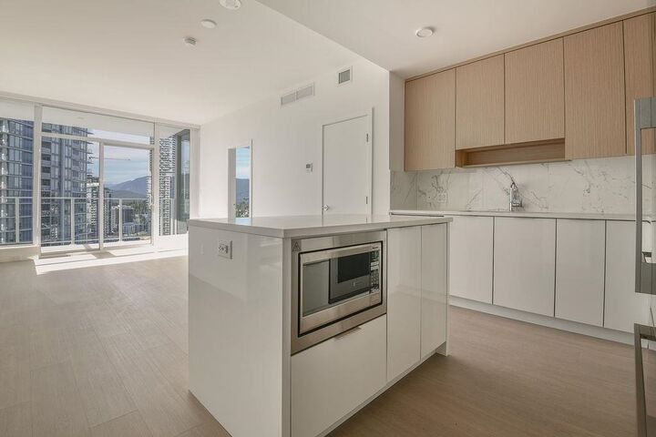 Property Photo: 699 Whiting Way 2102 BC V3J 0N7