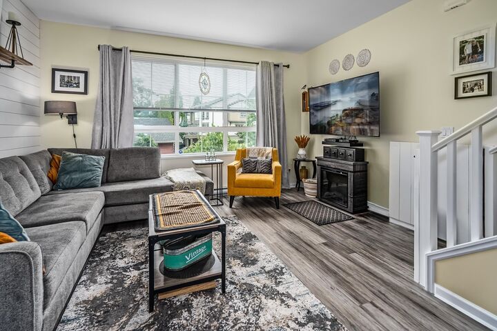 Property Photo: 19505 68A Avenue 16 BC V4N 6K3