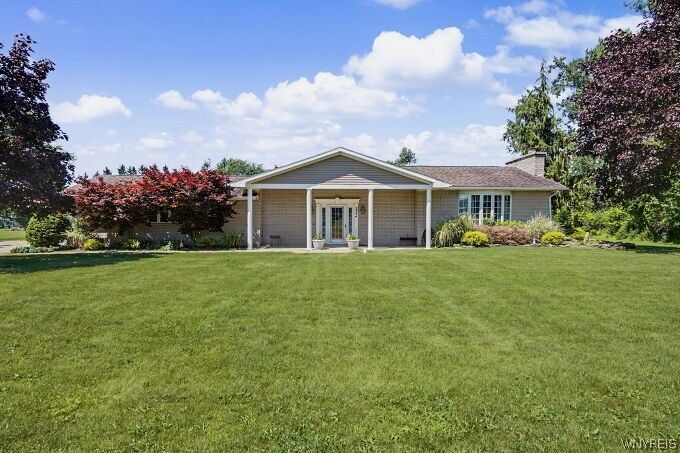 Property Photo:  231 Kinsley Road  NY 14059 