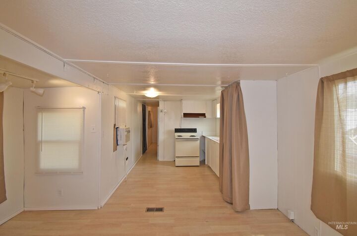 Property Photo: 1265 Elm Street #3 WA 99403
