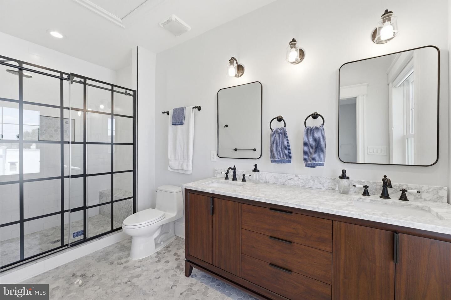 Property Photo:  3628 New Hampshire Avenue NW  DC 20010 