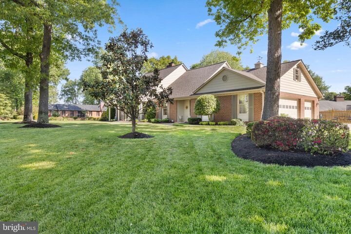 Property Photo:  9081 Park Avenue  VA 20110 