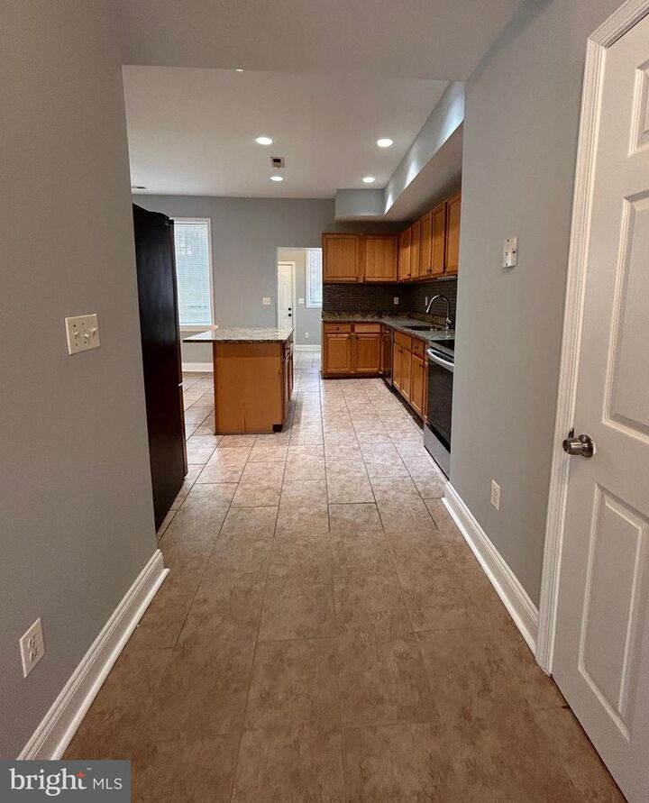 Property Photo:  530 Rose Hill Terrace  MD 21218 