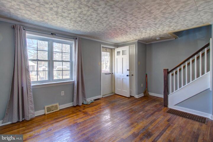 Property Photo:  824 Wabank Street  PA 17603 