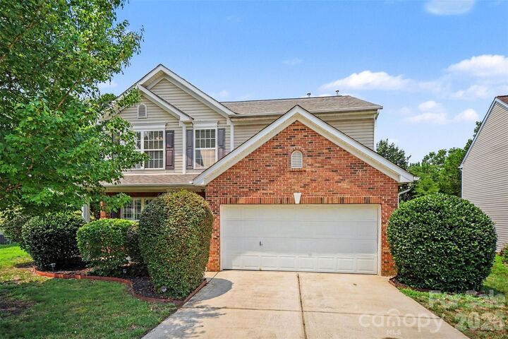 Property Photo: 717 Pawley Drive NC 28214