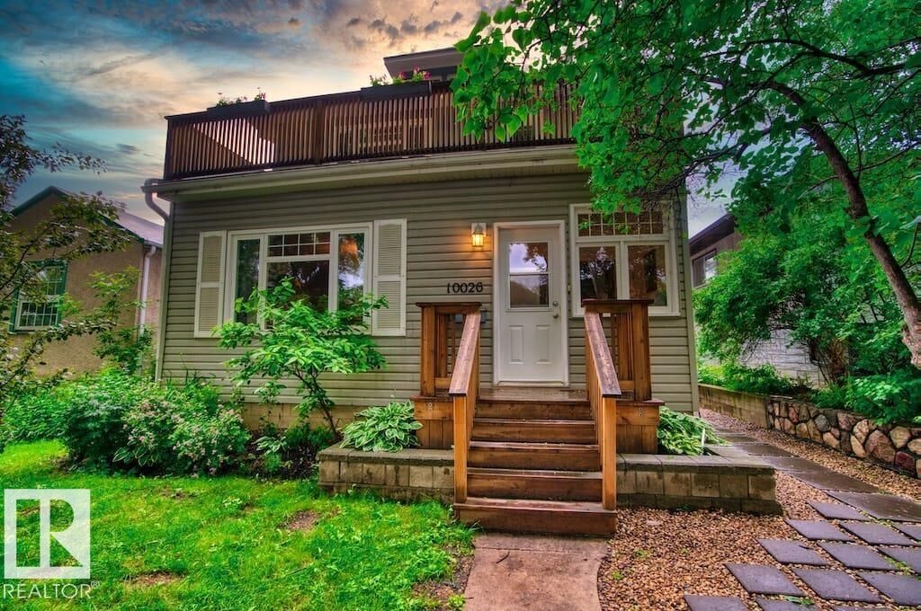 Photo de la propriété:  10026 87 Av NW  AB T6E 2N9 