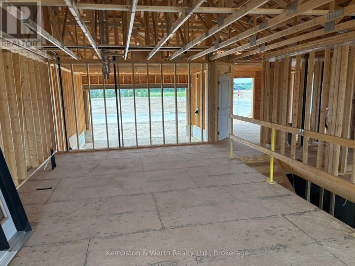 Property Photo:  379 Featherstone Street East  ON N4W 2C4 